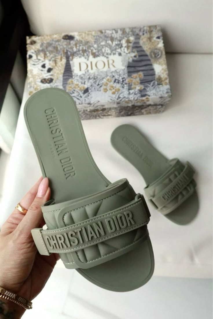 Dior Dio(r)evolution Slide Sandal
