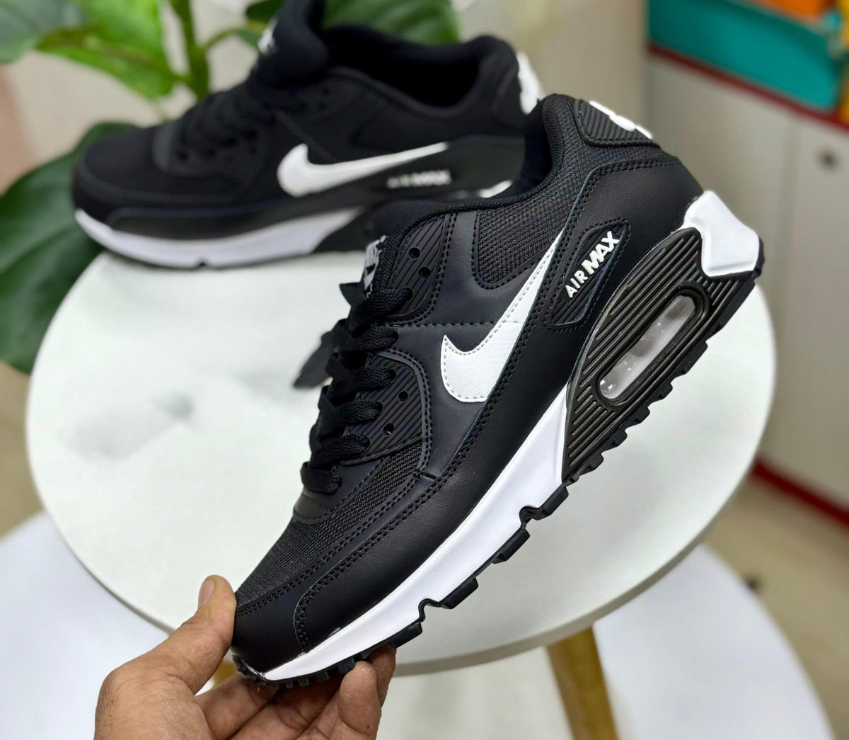 Nike Air Max 90 "Black White